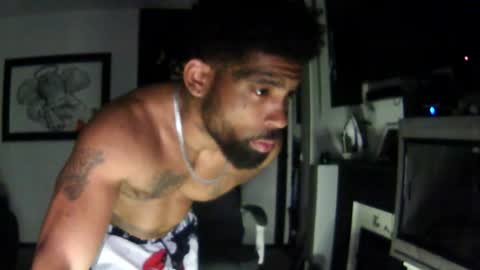 bigtawkz online show from July 2, 1:38 am