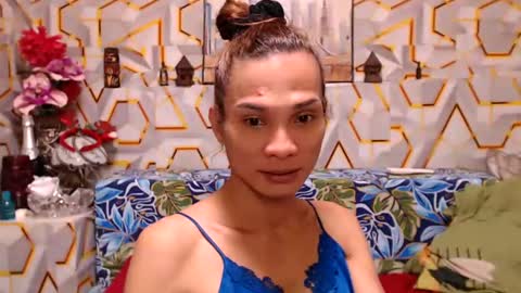 Snapshot of bigthickcock69xx chatting on January 15, 4:47 am sophia online show from January 15, 4:47 am