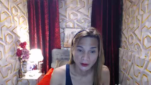 Snapshot of bigthickcock69xx chatting on September 17, 7:15 pm sophia online show from September 17, 7:15 pm