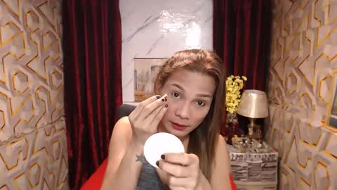 Snapshot of bigthickcock69xx chatting on December 18, 9:59 am sophia online show from December 18, 9:59 am