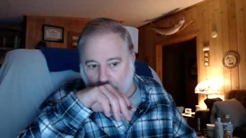 Snapshot of bigthicksatisfying2 chatting on May 24, 7:35 am bigthicksatisfying2 online show from May 24, 7:35 am