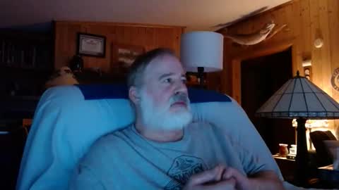 Snapshot of bigthicksatisfying2 chatting on June 4, 6:19 am bigthicksatisfying2 online show from June 4, 6:19 am