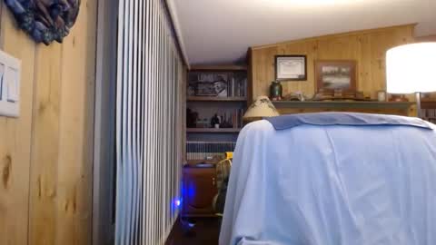 Snapshot of bigthicksatisfying2 chatting on June 6, 3:55 am bigthicksatisfying2 online show from June 6, 3:55 am