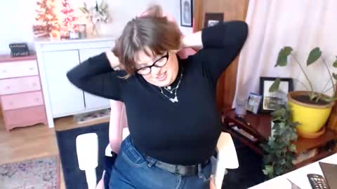 Morgan Lafeuille online show from December 14, 5:58 pm