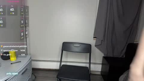 Snapshot of bigtitslav123 chatting on March 3, 2:04 am Yulia online show from March 3, 2:04 am