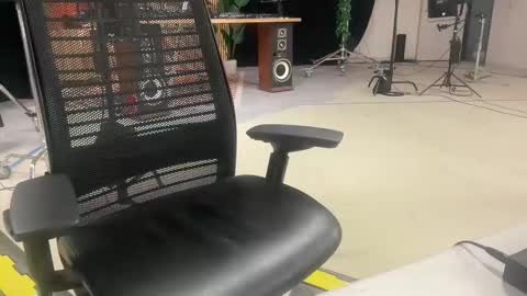 Big White Cock Worship online show from June 8, 10:32 pm