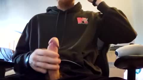 Snapshot of bigwhited2115 chatting on December 25, 2:45 pm Onlyfans redheadedwhitedick online show from December 25, 2:45 pm