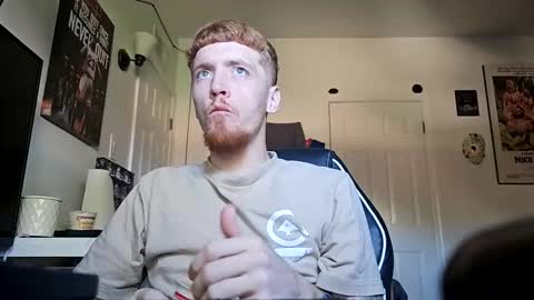 Snapshot of bigwhited2115 chatting on October 26, 9:10 pm Onlyfans redheadedwhitedick online show from October 26, 9:10 pm