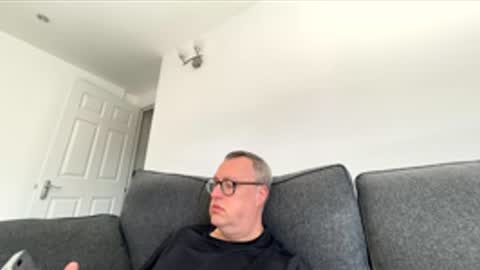 Just call me master online show from April 7, 11:32 am