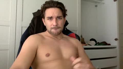 bikdig1 online show from December 30, 10:21 am