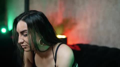  Biki  online show from November 18, 6:56 pm