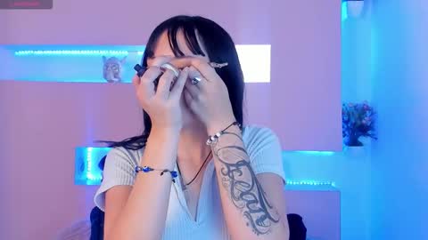 bilie__eilish online show from December 4, 11:30 am