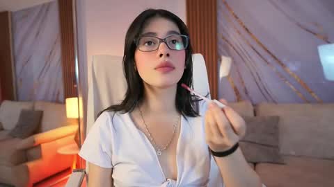 billiebrownn online show from June 5, 7:08 pm