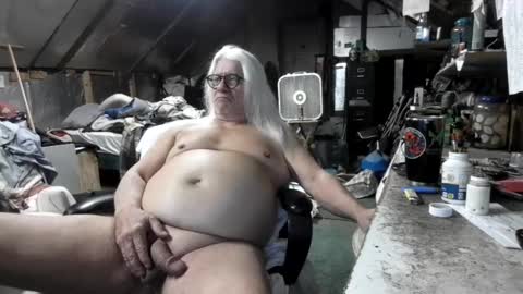 Snapshot of billmenow141 chatting on November 17, 12:55 pm billmenow141 online show from November 17, 12:55 pm