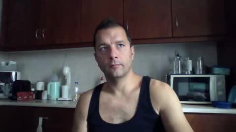 Snapshot of billos26 chatting on October 7, 8:00 am billys greece online show from October 7, 8:00 am