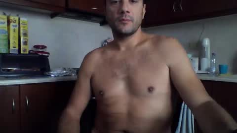 Snapshot of billos26 chatting on October 13, 8:14 am billys greece online show from October 13, 8:14 am