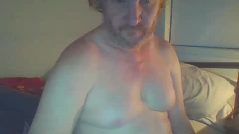 Snapshot of billscock chatting on February 9, 11:14 am billscock online show from February 9, 11:14 am