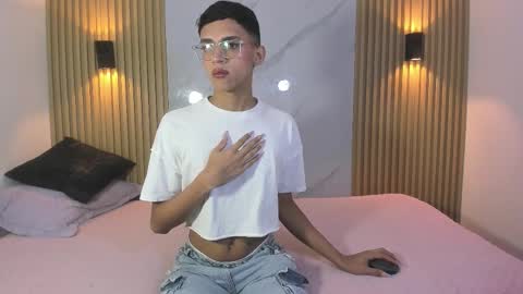 Sam online show from November 20, 11:54 am