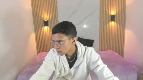 Sam online show from December 4, 12:03 pm