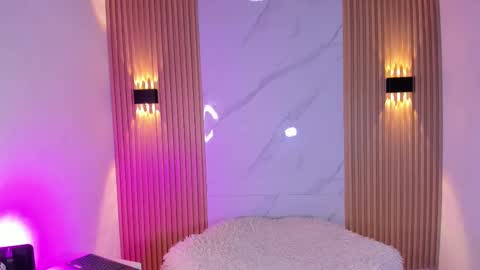 Sam online show from January 5, 5:27 pm