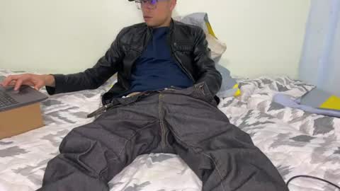 billy_magteo online show from August 9, 3:19 am