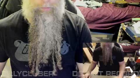 Snapshot of billycluber chatting on November 27, 9:44 am Billycluber online show from November 27, 9:44 am