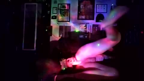 Snapshot of billygunn13 chatting on November 30, 4:33 pm billygunn13 online show from November 30, 4:33 pm