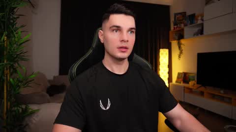 Snapshot of billypassion chatting on February 12, 5:47 am BillyPassion online show from February 12, 5:47 am