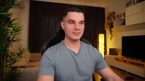 Snapshot of billypassion chatting on February 14, 5:51 am BillyPassion online show from February 14, 5:51 am