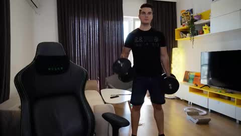 Snapshot of billypassion chatting on September 21, 12:18 pm BillyPassion online show from September 21, 12:18 pm