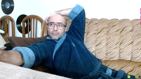 Snapshot of bilmapiedradura chatting on November 23, 11:04 pm Bill online show from November 23, 11:04 pm