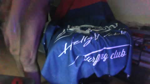 Snapshot of binder2122 chatting on July 2, 3:23 am binder2122 online show from July 2, 3:23 am