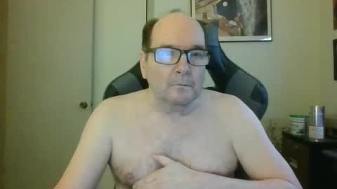 Snapshot of bink195234 chatting on November 25, 6:52 pm Bink195234 online show from November 25, 6:52 pm