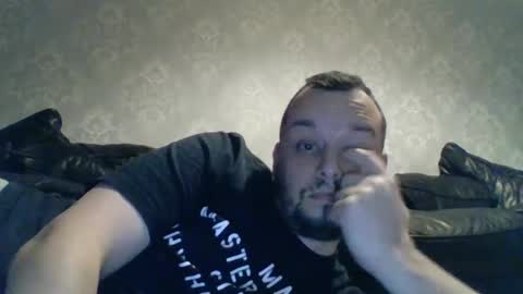 Snapshot of biopenjay chatting on December 28, 12:04 am biopenjay online show from December 28, 12:04 am