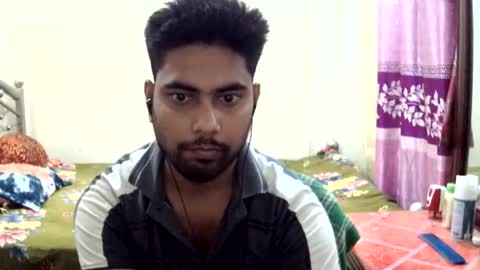 birbikrom104 online show from June 3, 2:33 pm