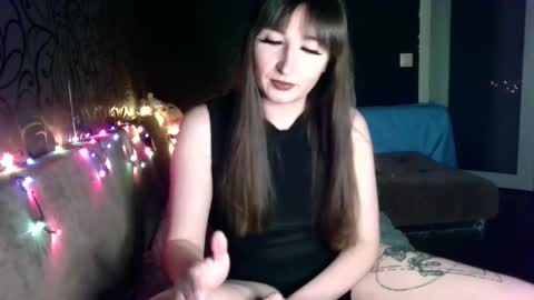 birdie_kiss online show from February 6, 7:28 pm