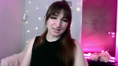 Snapshot of birdie_kiss chatting on June 8, 7:47 pm birdie_kiss online show from June 8, 7:47 pm