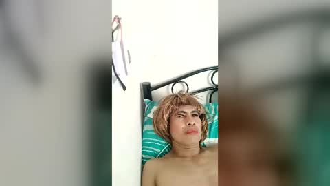 bisexlouphil online show from June 17, 1:41 am