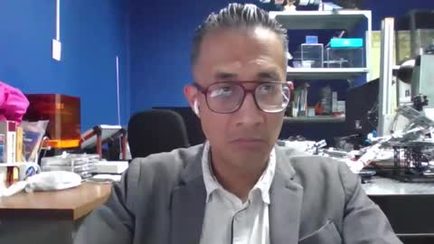 Snapshot of bisexmangenx chatting on May 18, 11:32 pm Manu O online show from May 18, 11:32 pm