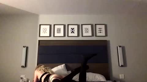 BisexualHung online show from January 7, 2:30 pm