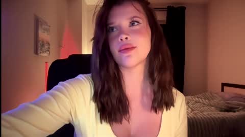 Ann Braslowsky online show from September 22, 2:02 am