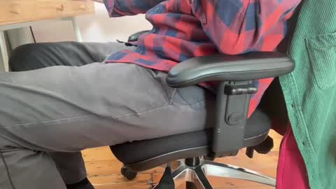 Snapshot of biznesstime69 chatting on March 27, 3:12 pm biznesstime69 online show from March 27, 3:12 pm