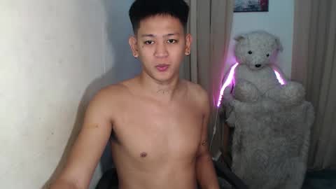 Snapshot of bj_alex31 chatting on October 29, 1:08 am alex online show from October 29, 1:08 am