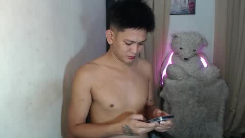 Snapshot of bj_alex31 chatting on November 1, 1:13 pm alex online show from November 1, 1:13 pm