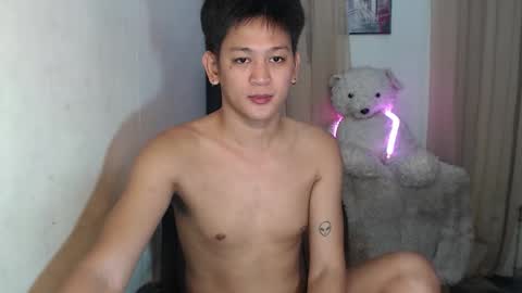 Snapshot of bj_alex31 chatting on December 3, 12:25 pm alex online show from December 3, 12:25 pm