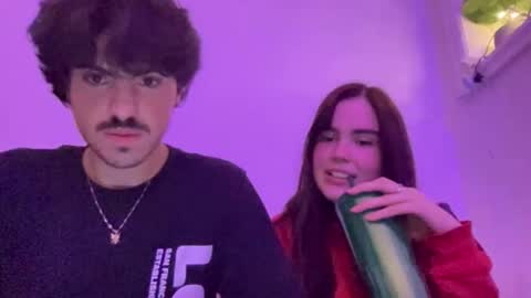 Snapshot of bkws985 chatting on October 19, 12:00 am bkws985 online show from October 19, 12:00 am