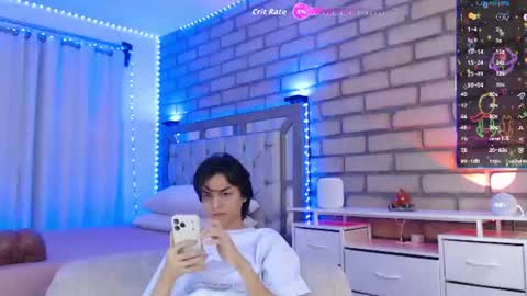 Snapshot of bl_cos chatting on August 1, 4:01 am Biel online show from August 1, 4:01 am