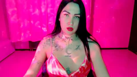 Snapshot of blablablablagirl chatting on December 17, 8:43 pm blablablablagirl online show from December 17, 8:43 pm