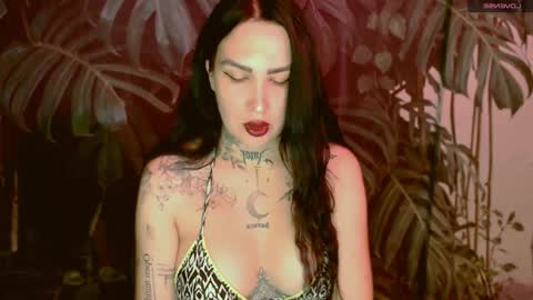 Snapshot of blablablablagirl chatting on September 9, 6:40 pm blablablablagirl online show from September 9, 6:40 pm