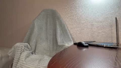 Snapshot of black_alex_ chatting on June 28, 5:52 pm Alexandra online show from June 28, 5:52 pm
